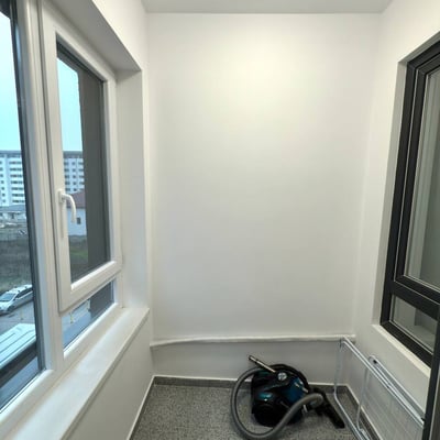 Location d’un appartement moderne avec pièce séparée et balcon, Chiajna, Secteur 6, Bucarest, Roumanie